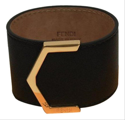 Fendi Women's Brown Leather Bangle Bracelet with Snap Closure 8AG355