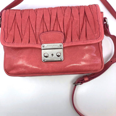 Miu Miu Laguna Pink Matelasse Lux Leather Crossbody Bandoliera Handbag 5BH088